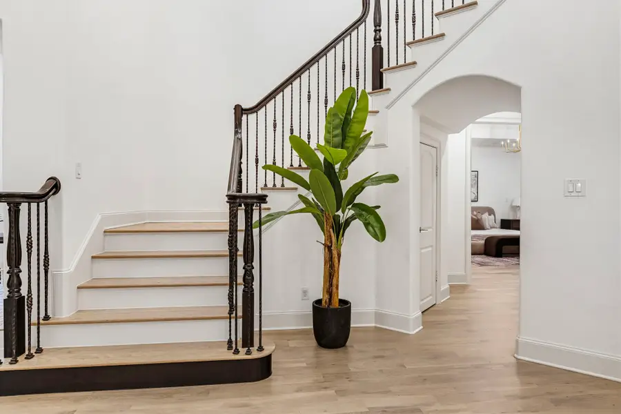 6828 Chevy Chase Avenue, Dallas, TX 75225 - #2