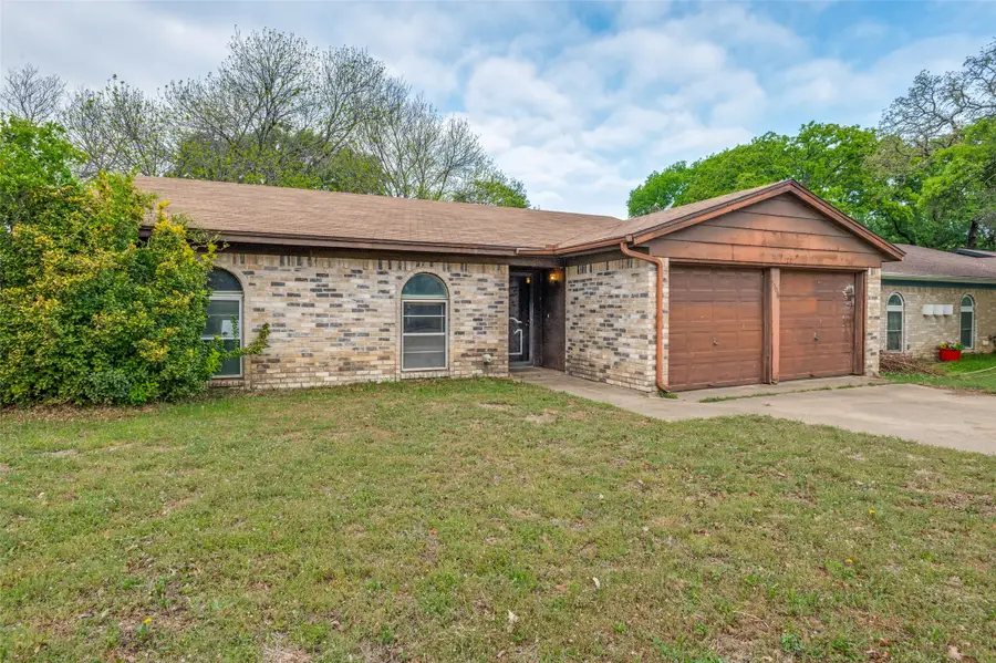 5306 Vincennes Court, Arlington, TX 76017 - #2