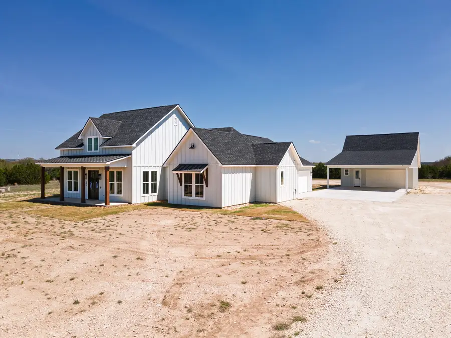 305 Willow Oak, Goldthwaite, TX 76844 - #2