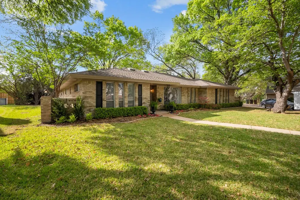 2904 Hunters Creek Place, Plano, TX 75075 - #1