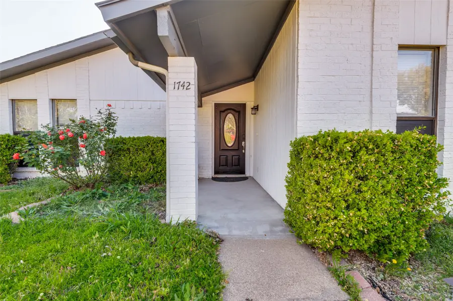 1742 Delaford Drive, Carrollton, TX 75007 - #3