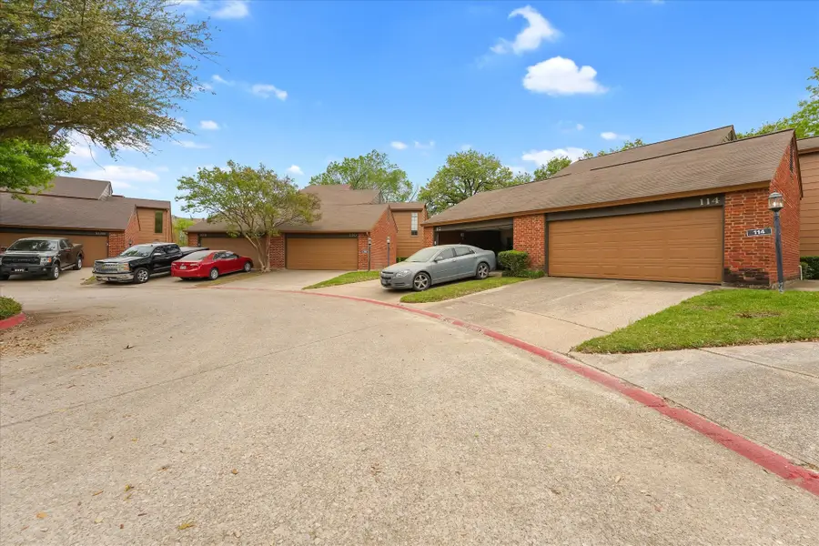 114 Wilshire Court, Irving, TX 75061 - #2