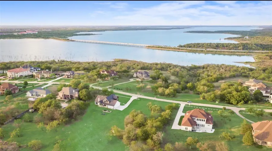 1016 Mallard Pointe Drive, Grand Prairie, TX 75104 - #3