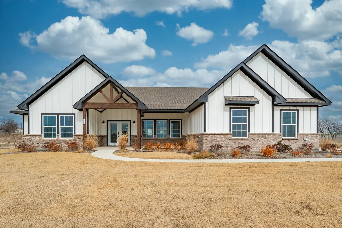 1021 Don Eve Court, Azle, TX 76020 - #1