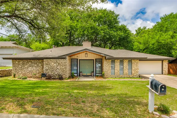 1209 Wade Drive, Bedford, TX 76022