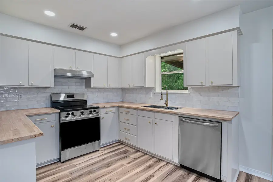 6857 Soda Point Drive, Shreveport, LA 71107 - #3