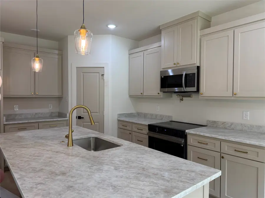 5032 Chapman Street, Fort Worth, TX 76105 - #2