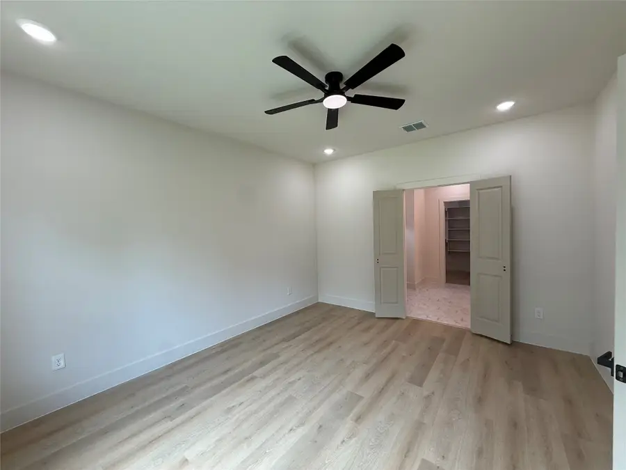 5032 Chapman Street, Fort Worth, TX 76105 - #3