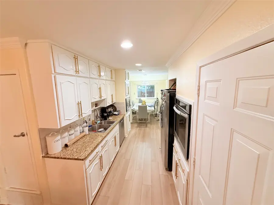 2910 Sun Valley Street, Irving, TX 75062 - #3