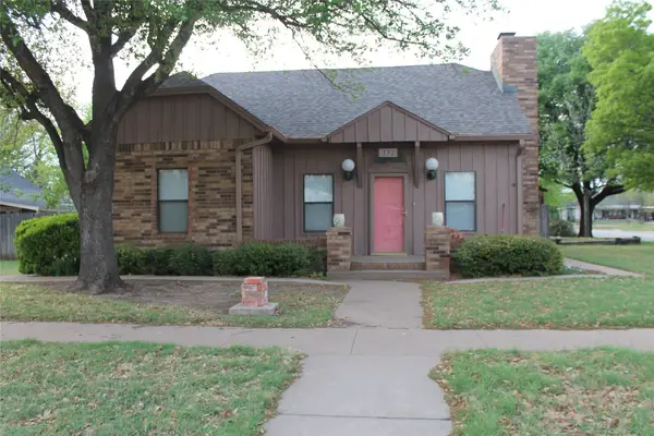 132 N Jacobs Street, Albany, TX 76430