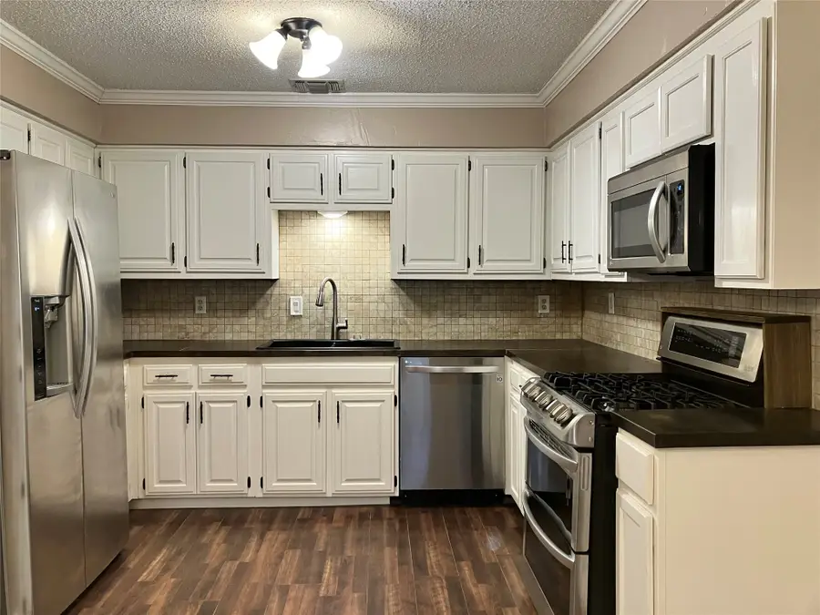 304 Crooked Lane, Mesquite, TX 75149 - #2