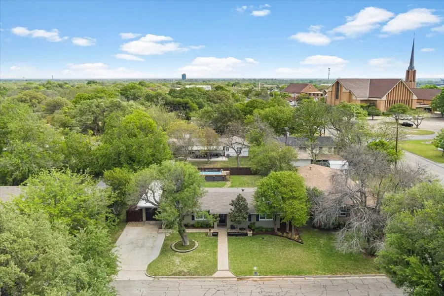 2209 N 52nd Street, Waco, TX 76710 - #3