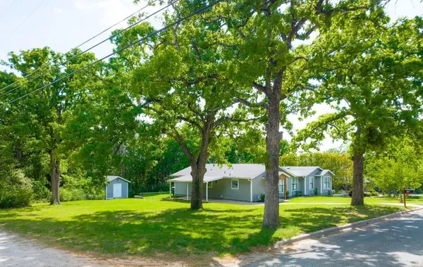 938 Amsden Street, Denison, TX 75020