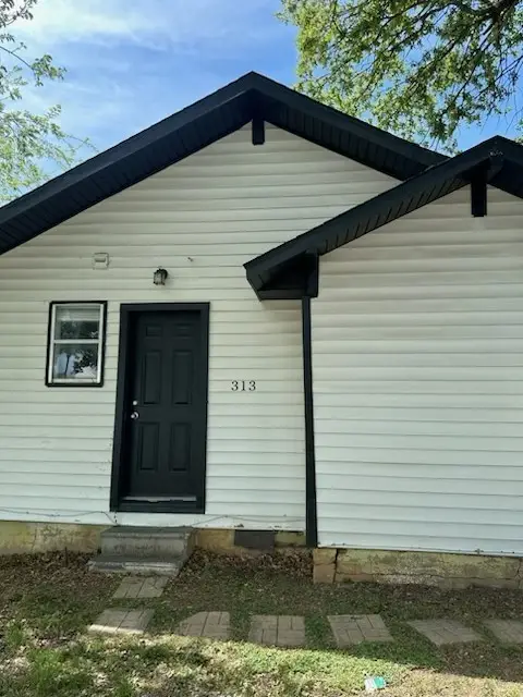 313 N Wood Street, Denton, TX 76209 - #3