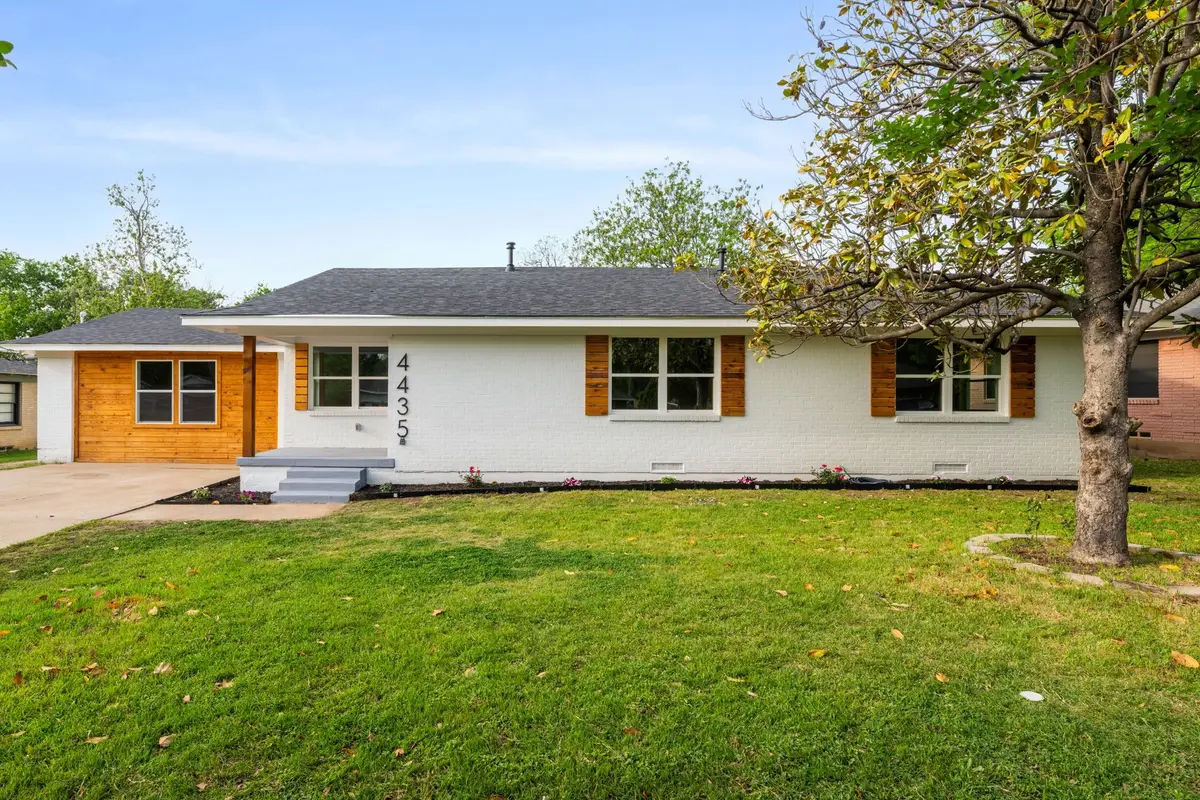 4435 Flo Avenue, Cockrell Hill, TX 75211 - #1