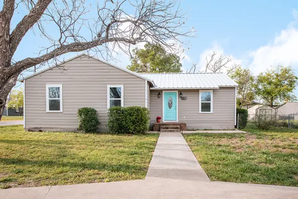 201 W Pearl Street, Brady, TX 76825