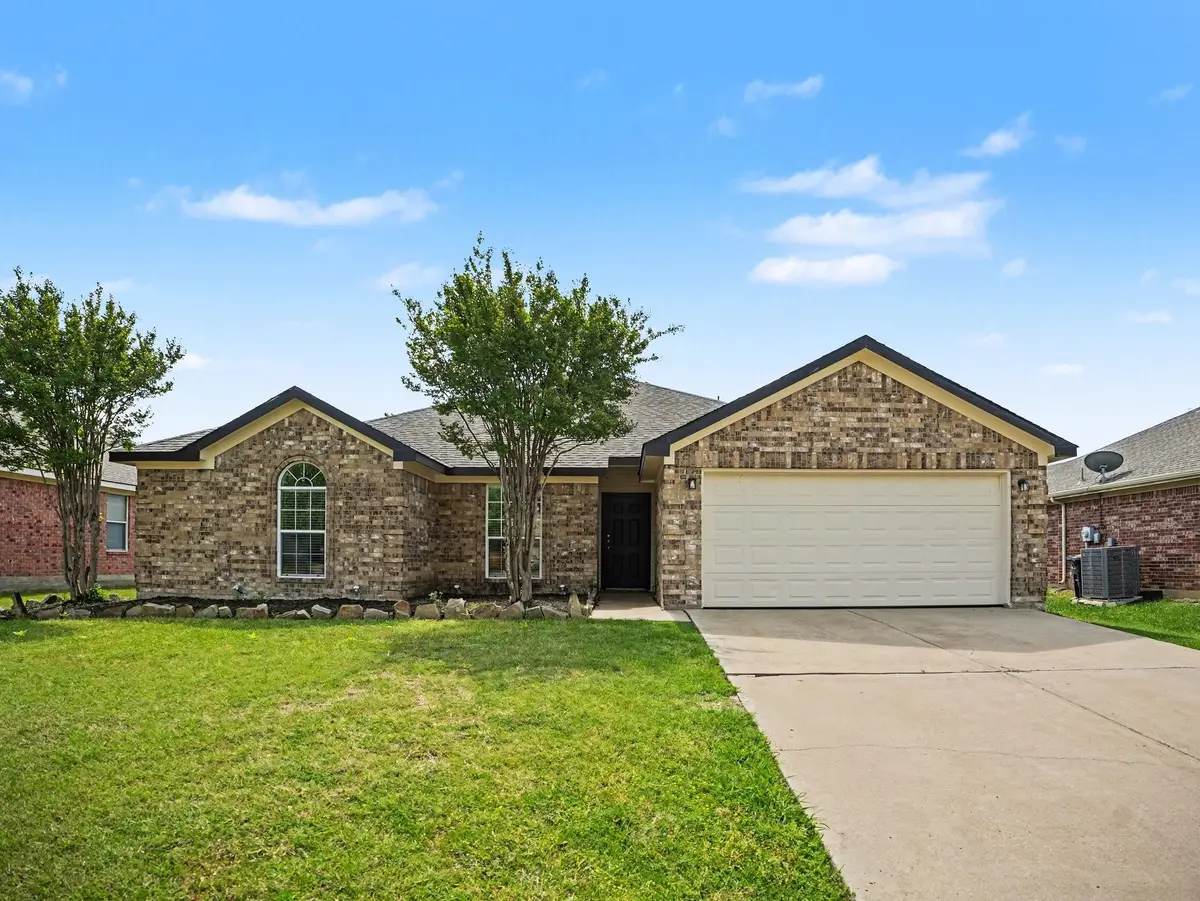 636 Dover Heights Trail, Mansfield, TX 76063 - #1
