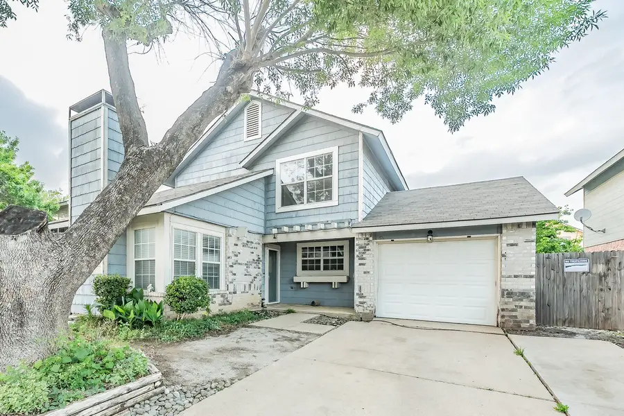 4633 Waterway Drive N, Fort Worth, TX 76137 - #2