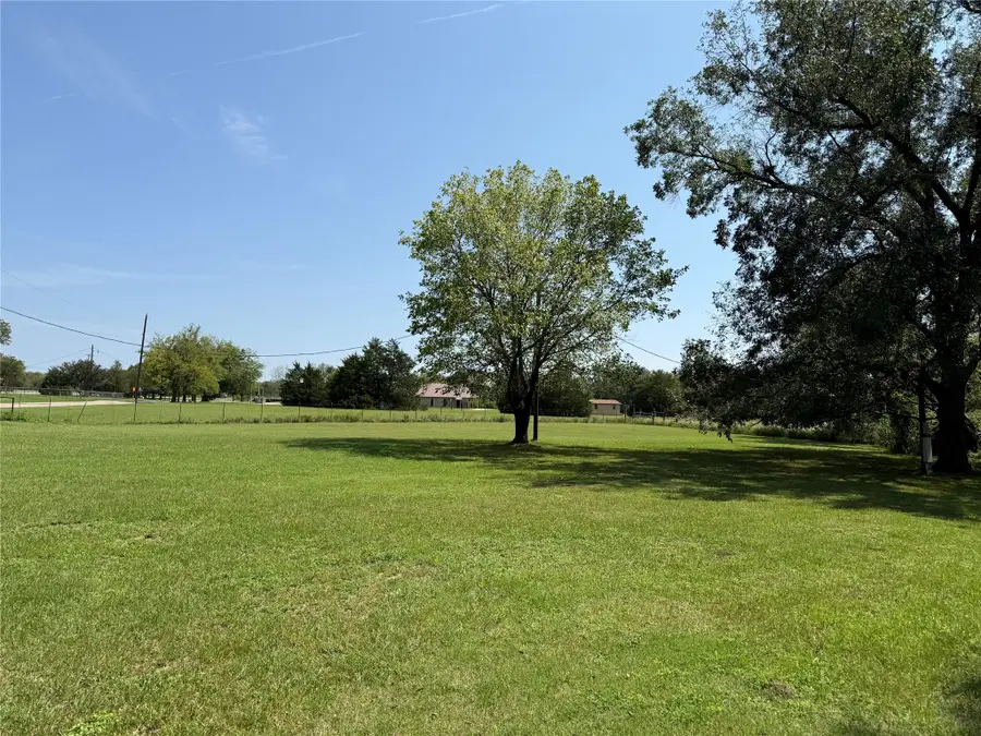 1049 Industrial Boulevard, Point, TX 75472 - #3