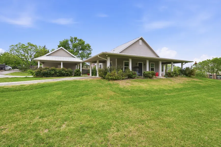 1101 N State Street, Decatur, TX 76234 - #2