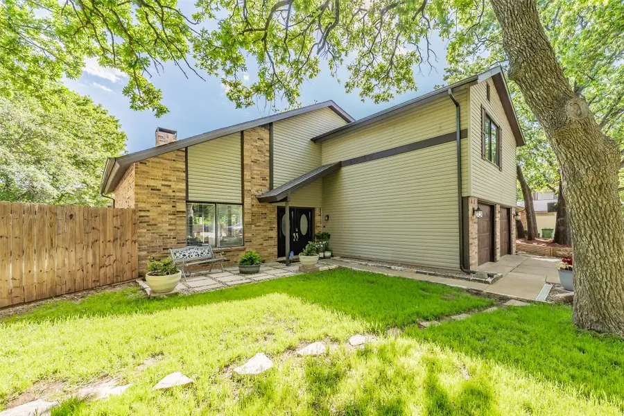 3008 Glenwood Court, Bedford, TX 76021 - #2