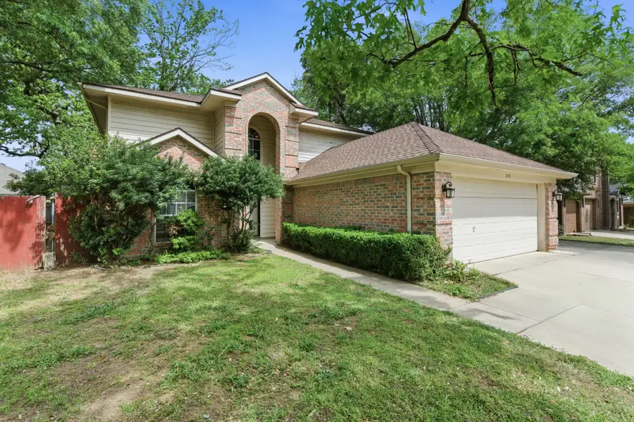 313 Georgian Oak Court, Lake Dallas, TX 75065 - #2