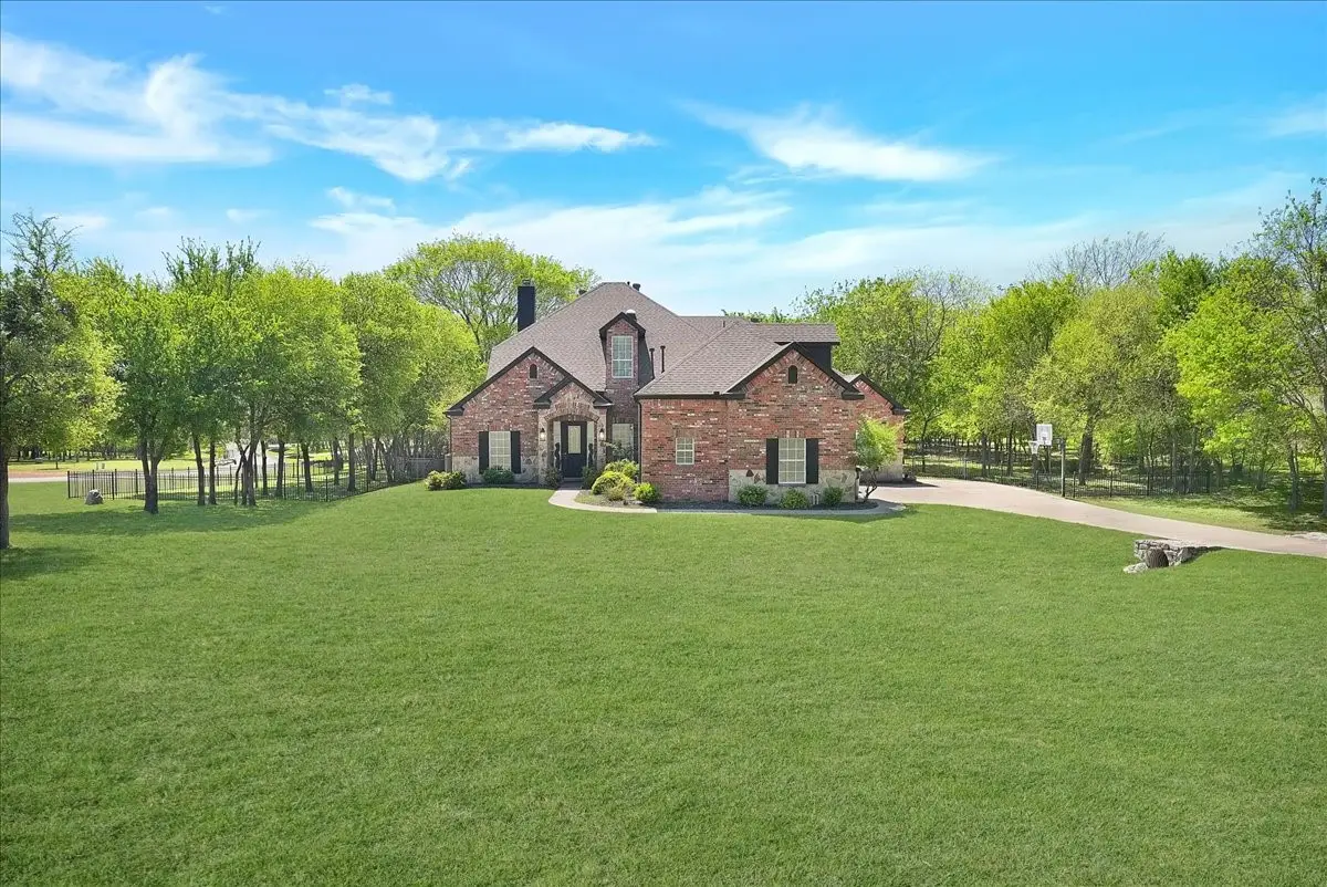 101 Deer Crossing Way, Azle, TX 76020 - #1