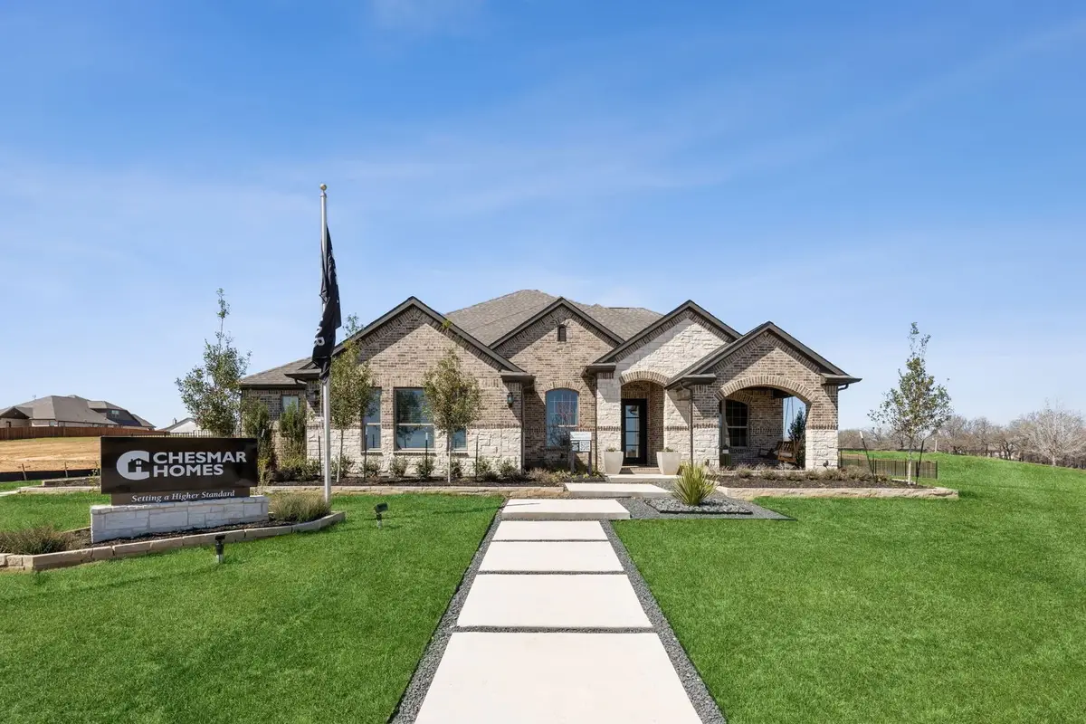 200 Bristol Lane, Azle, TX 76020 - #1