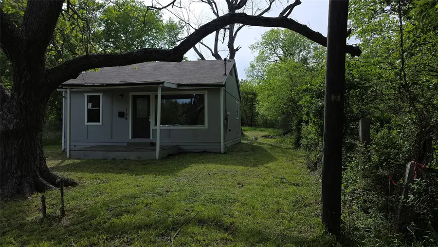 106 S Wilson Street, Ladonia, TX 75449 - #2