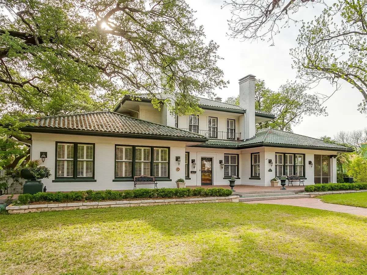 1414 Mistletoe Drive, Fort Worth, TX 76110 - #1