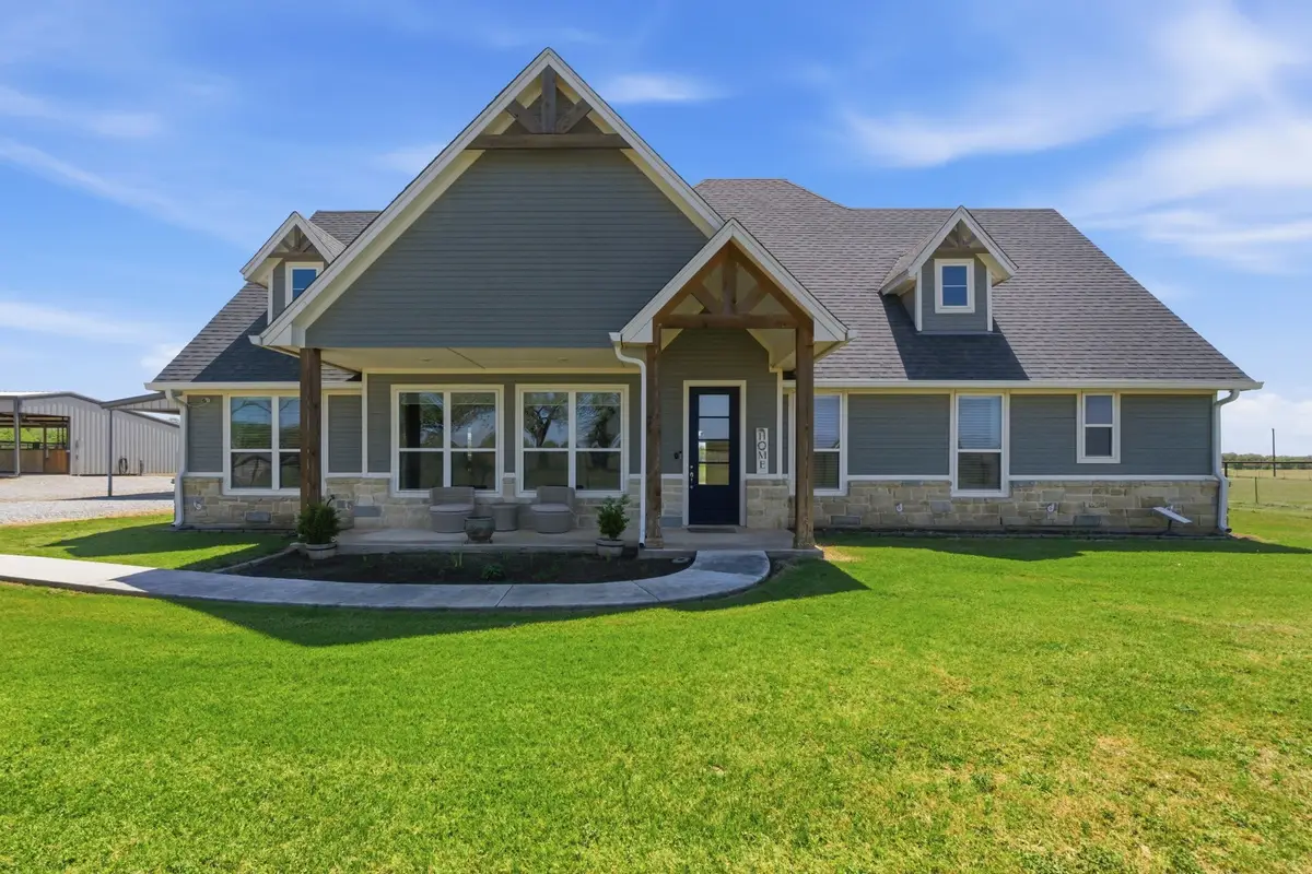 4095 Agnes Circle, Springtown, TX 76082 - #1