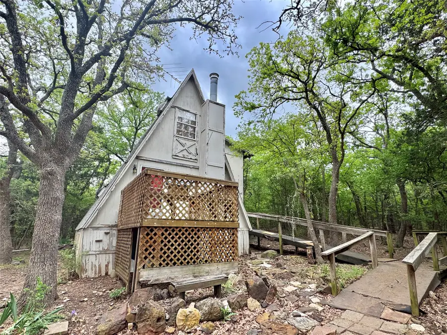 320 Hillside Lane, Valley View, TX 76272 - #2