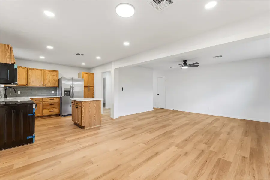 1204 W 3 A Street, McGregor, TX 76657 - #2