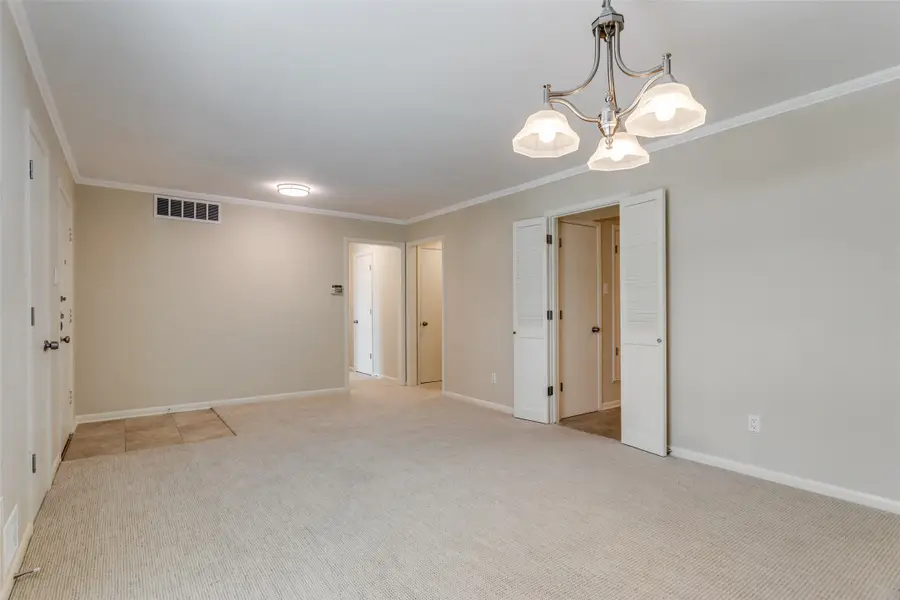 5120 Lovell Avenue, Fort Worth, TX 76107 - #3