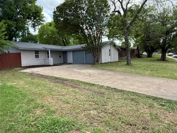 2010 Durham Street, Irving, TX 75062