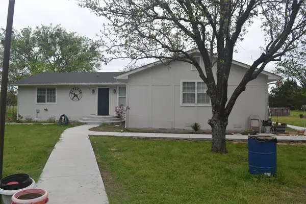 564 County Road 3505, Quinlan, TX 75474