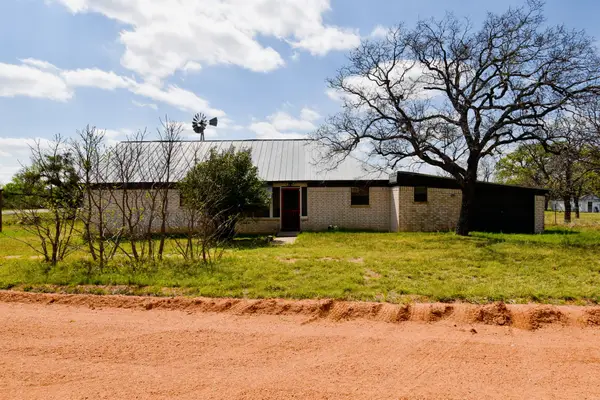 12236 1st Katemcy Street, No City, TX 76825