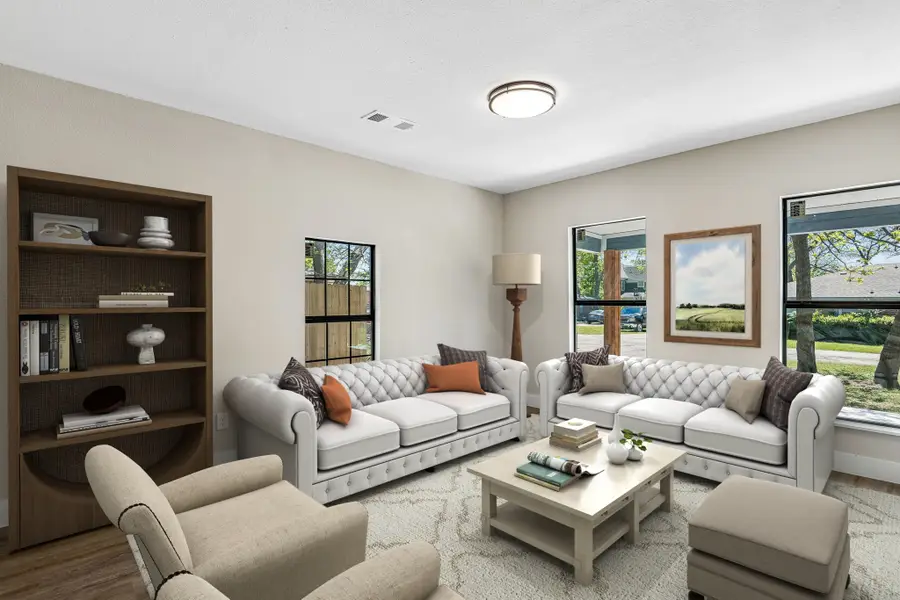 104 W 2nd Street, Waxahachie, TX 75165 - #2