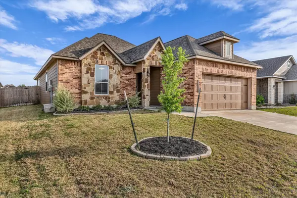7008 Llano Drive, China Spring, TX 76633