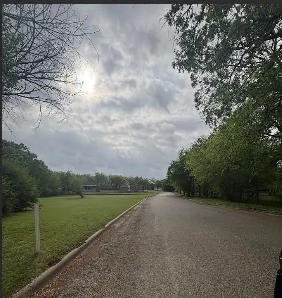 6 Creekwood Trail, Bowie, TX 76230 - #2