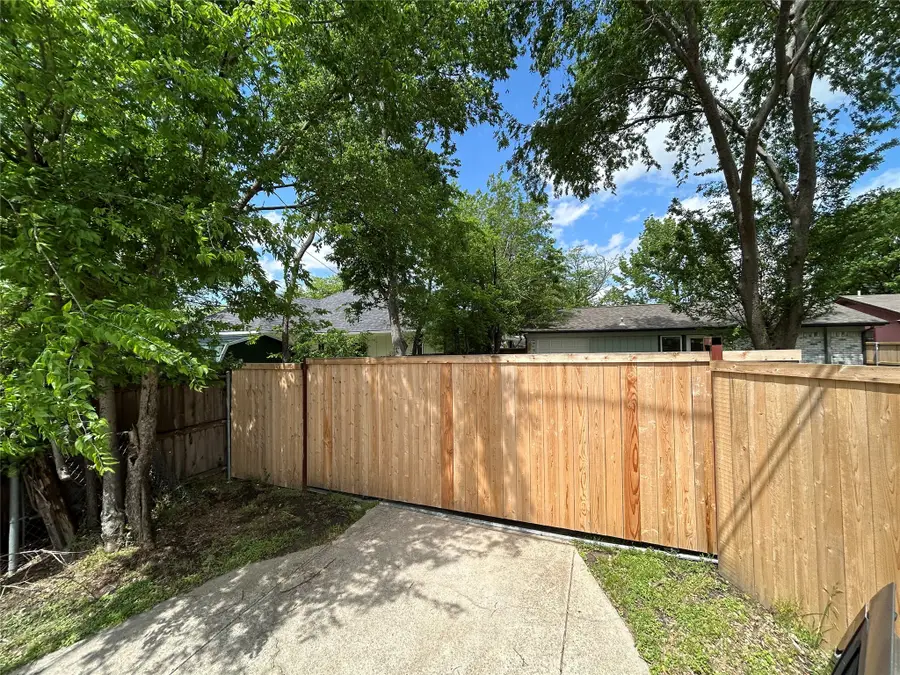 9620 Dale Glade Drive, Dallas, TX 75217 - #2