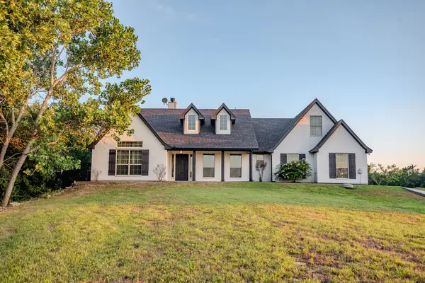 142 Lakeside Drive, Lipan, TX 76462