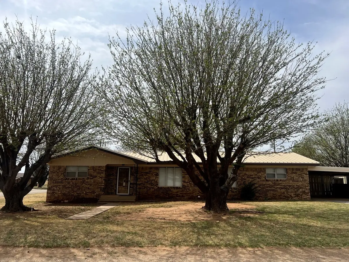 1014 Jameson, Paducah, TX 79248 - #1