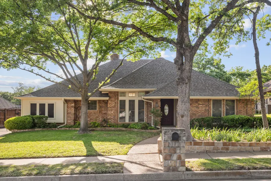 2533 Stonegate Drive N, Bedford, TX 76021 - #3