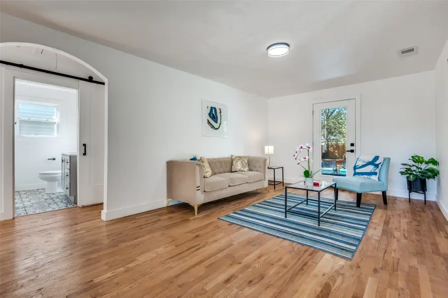 927 S Franklin Street, Dallas, TX 75211 - #2