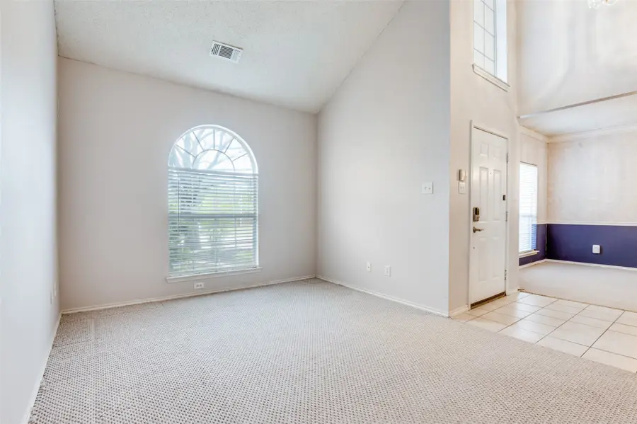 4562 Normandy Way, Grand Prairie, TX 75052 - #3