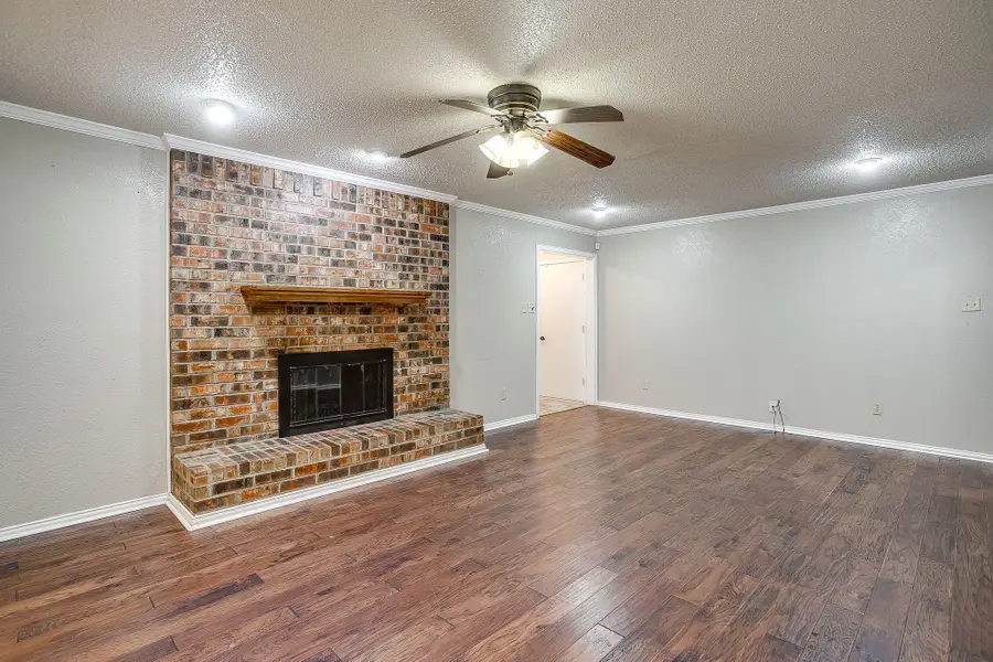 728 NW Douglas Street, Burleson, TX 76028 - #3