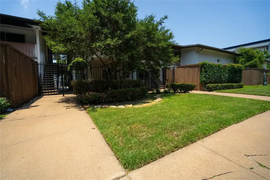 2627 Douglas Avenue, Dallas, TX 75219 - #3