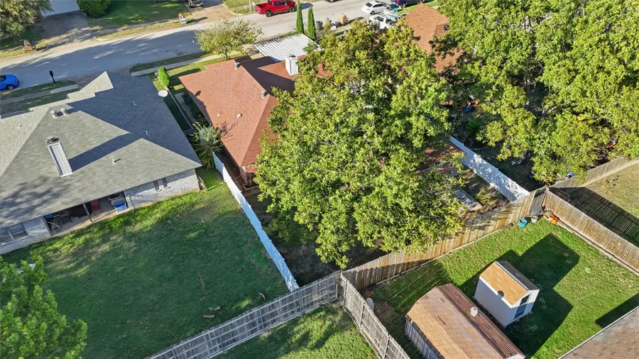 1129 W Hills Terrace, Saginaw, TX 76179 - #3