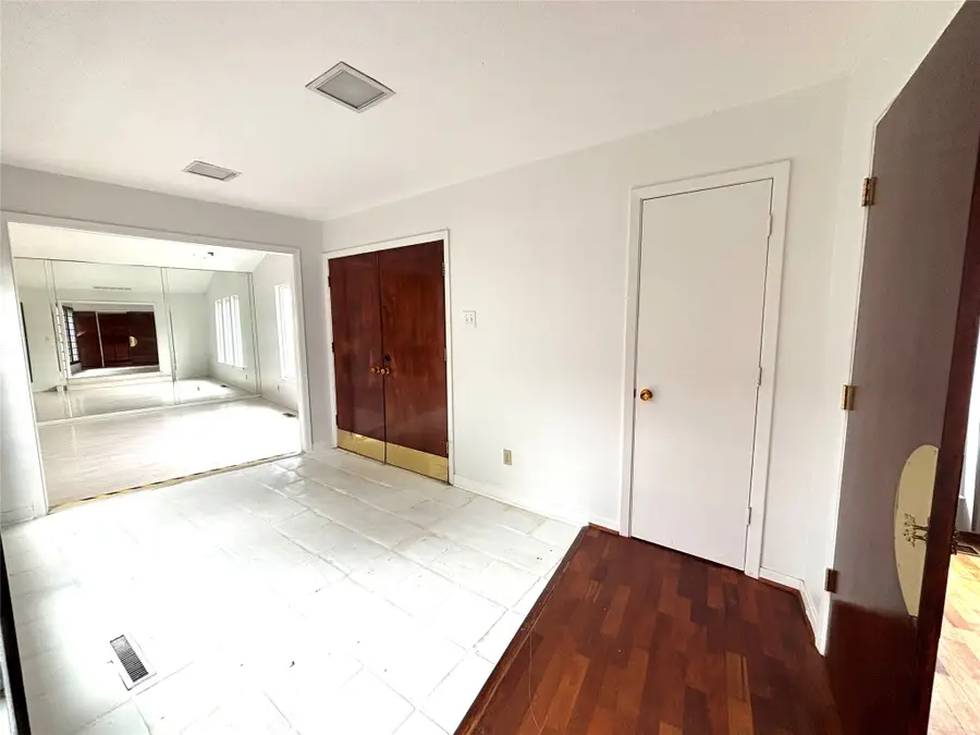 12 Creekwood Circle, Richardson, TX 75080 - #2